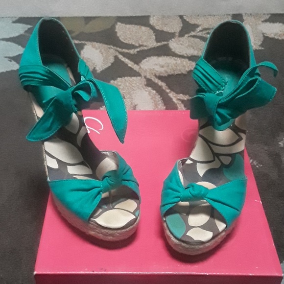 Turquoise canvas wedge heel sandals - Picture 1 of 5